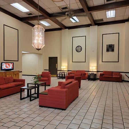 Rest Inn - Extended Stay, I-40 Airport, Wedding & Event Center Amarillo Bagian luar foto