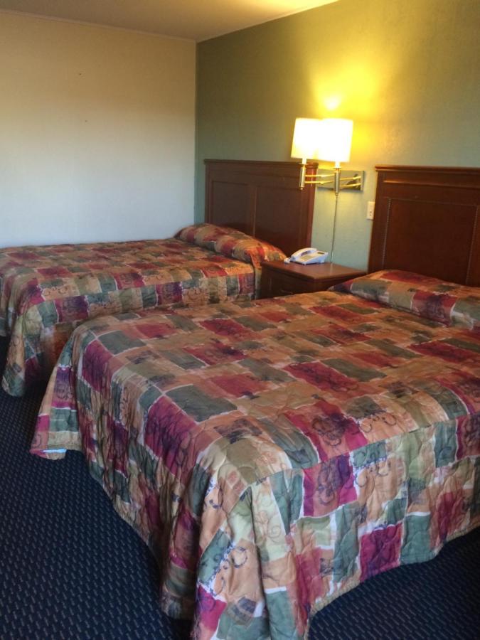 Rest Inn - Extended Stay, I-40 Airport, Wedding & Event Center Amarillo Bagian luar foto