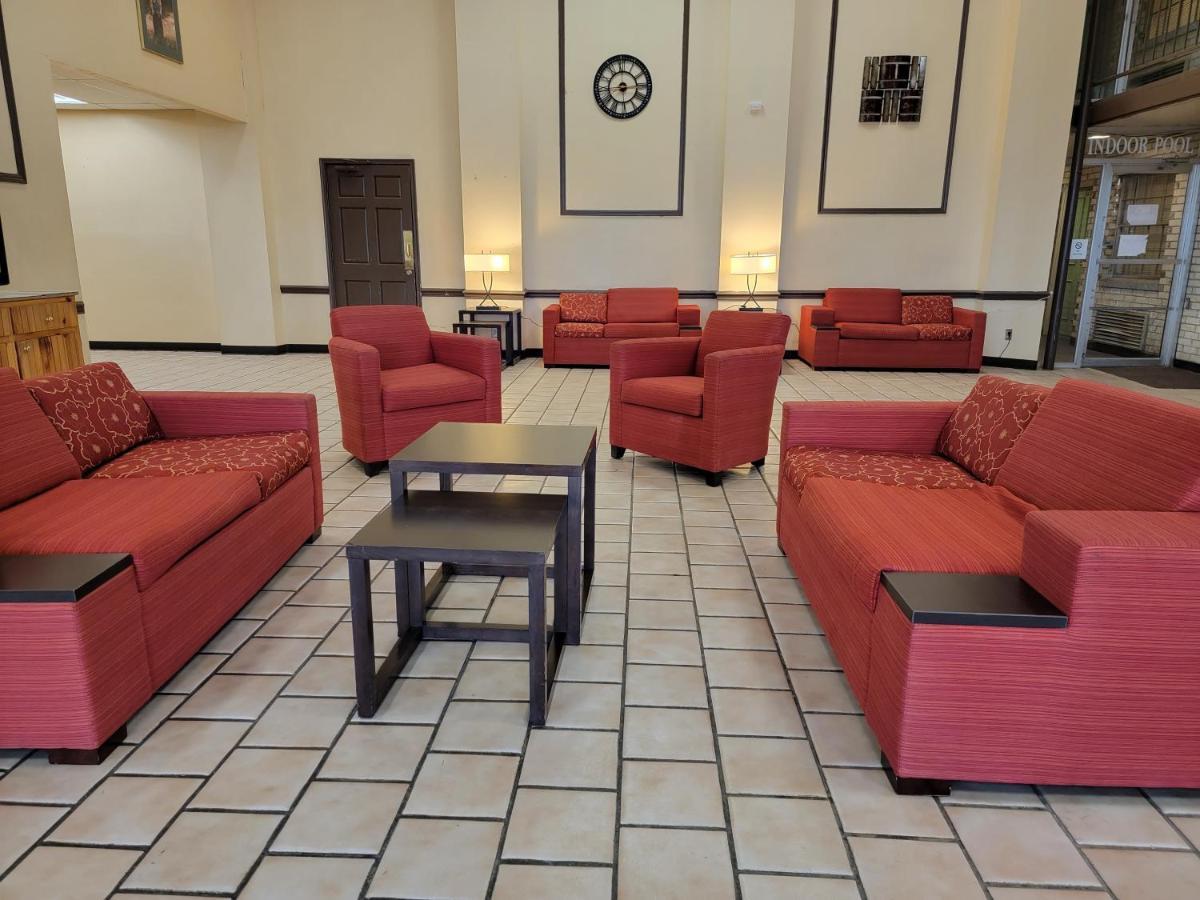 Rest Inn - Extended Stay, I-40 Airport, Wedding & Event Center Amarillo Bagian luar foto