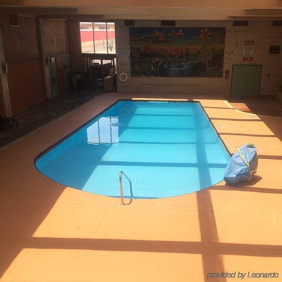 Rest Inn - Extended Stay, I-40 Airport, Wedding & Event Center Amarillo Bagian luar foto