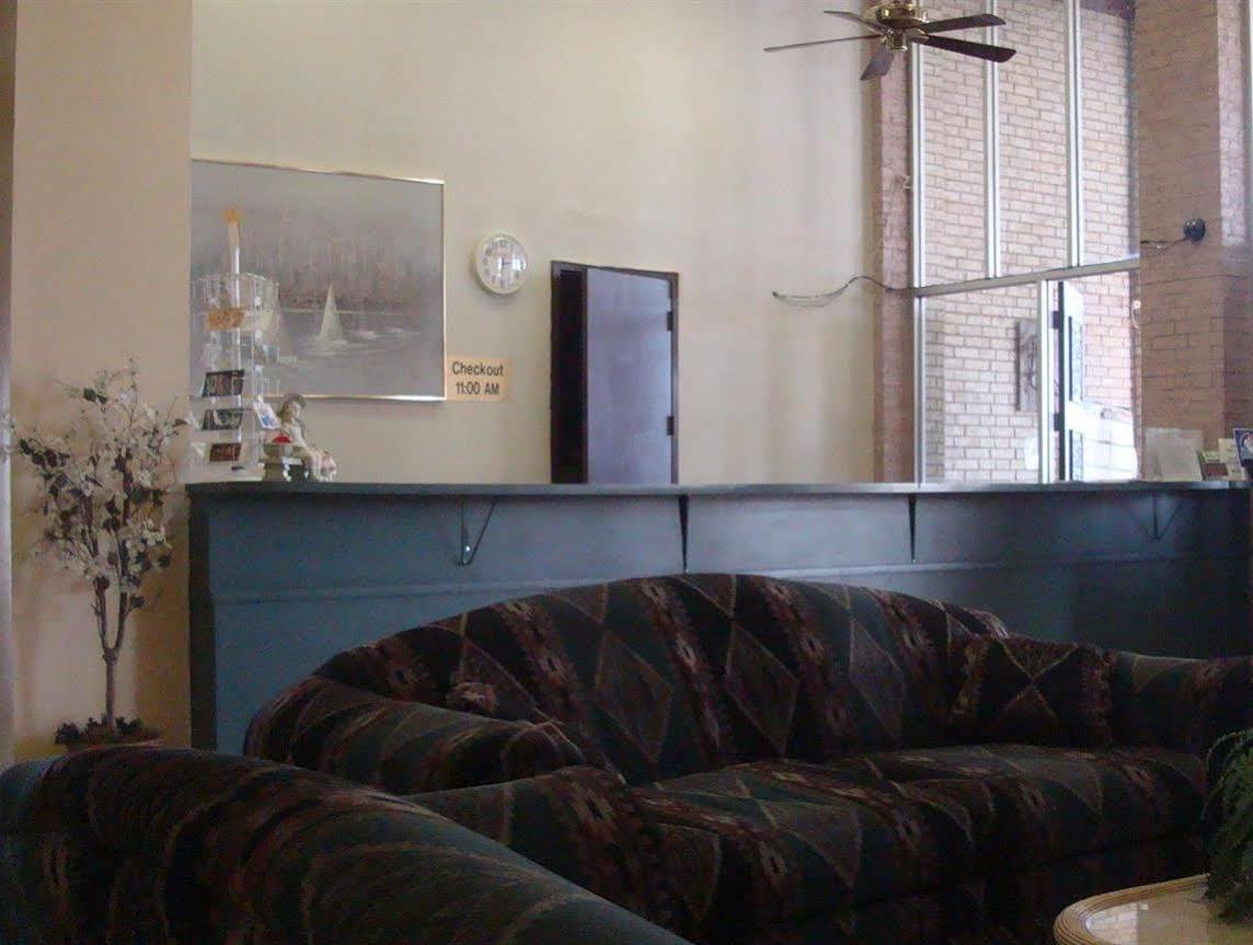 Rest Inn - Extended Stay, I-40 Airport, Wedding & Event Center Amarillo Bagian luar foto
