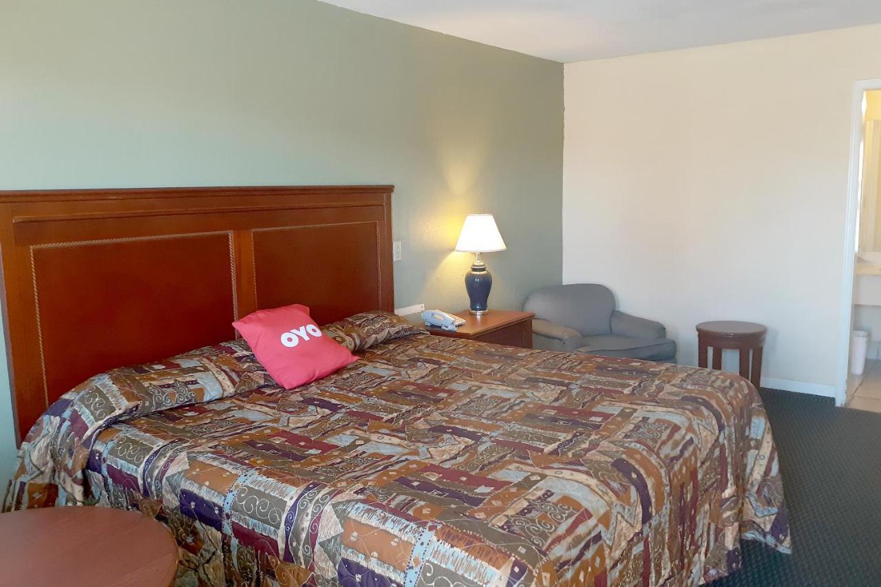 Rest Inn - Extended Stay, I-40 Airport, Wedding & Event Center Amarillo Bagian luar foto